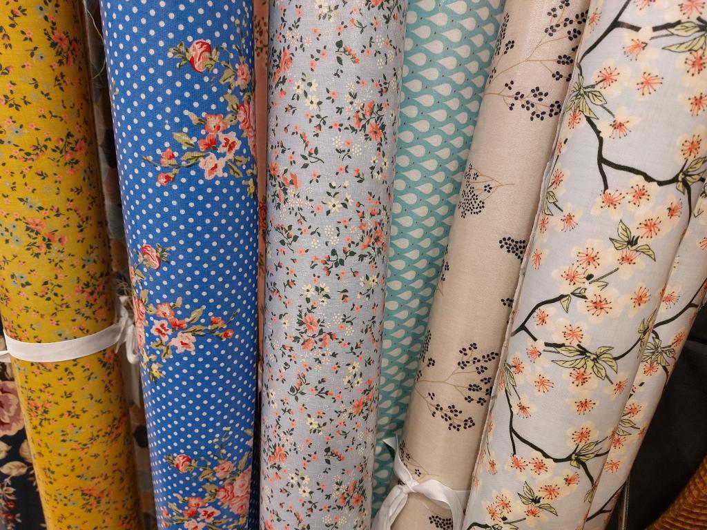 Nappe en tissu enduit Au maison  pour une touche de printemps sur vos tables