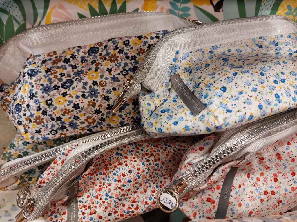 Trousses en coton la petite cachottire 