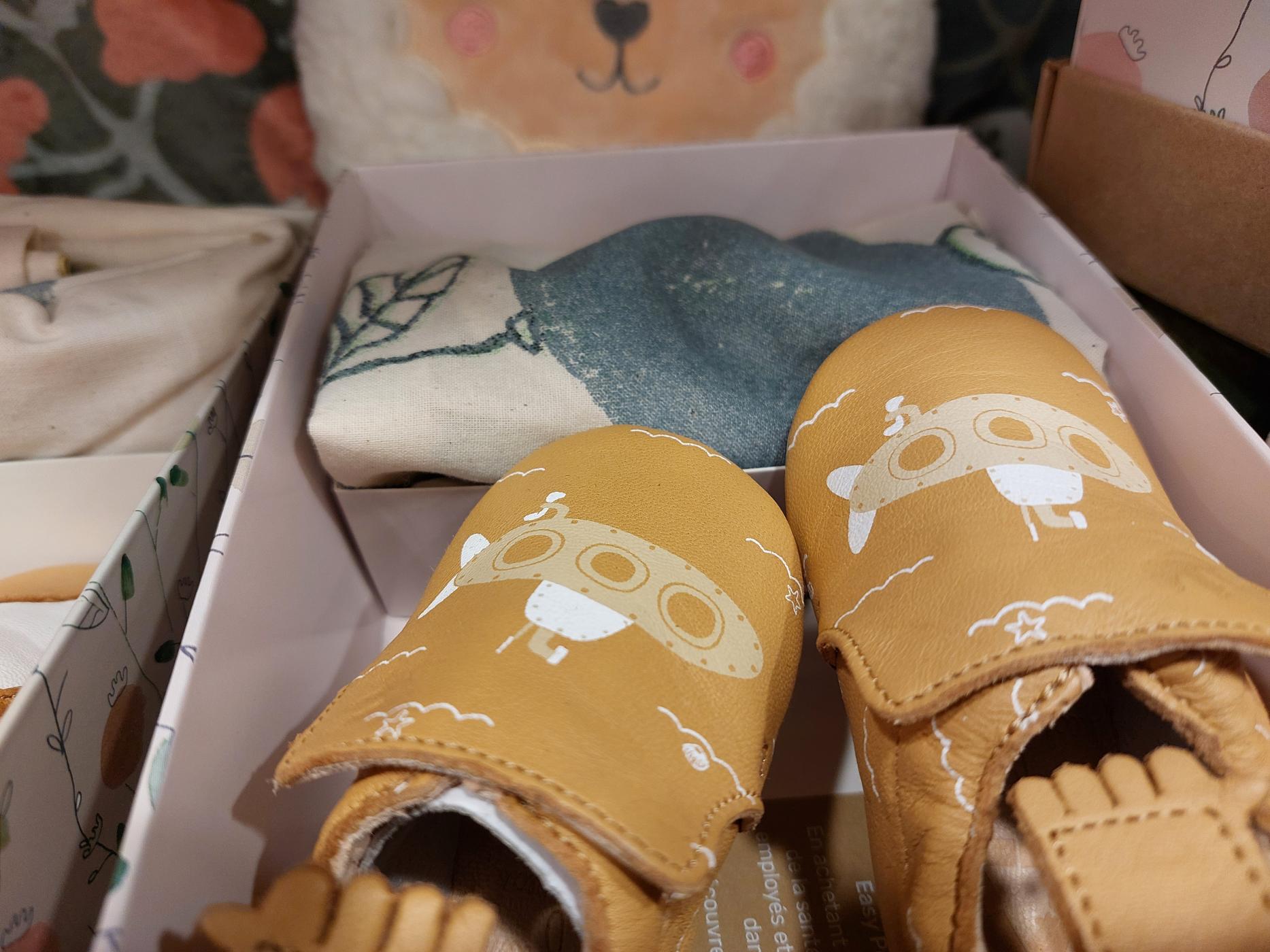 Chaussons easy peasy en cuir ecofamily, avec un tannage végétal fait France 